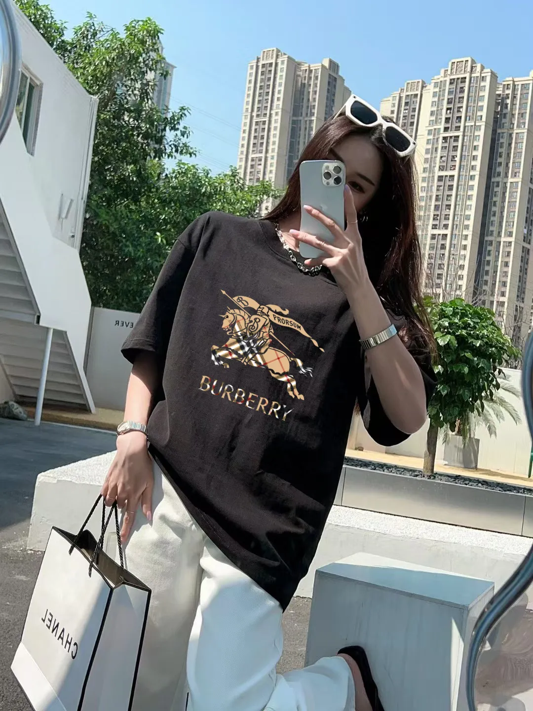P80✨🔥 [Burberry] 2026FW Year of the Horse Limited Short Sleeve T-shirt War Horse Letters LOGO Print Premium 26s Double Yarn 300 Grams Fabric Heavy Fabric Customized Drawstring Ribbing Same Vail and Dye Three Standards Complete Men and Women Same Style Color: Black White Cyan Size: S M L XL 2XL